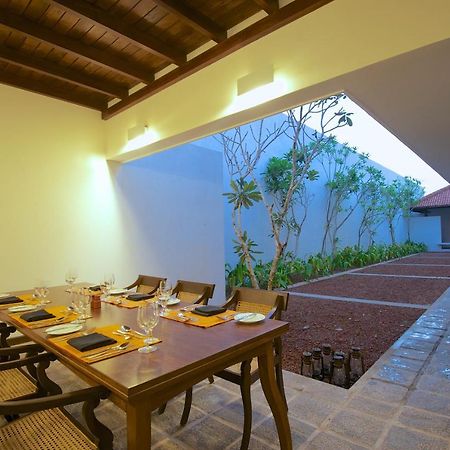 Jetwing Thalahena Villa Negombo Exterior foto